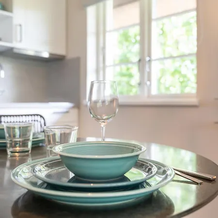 6 Apartament *